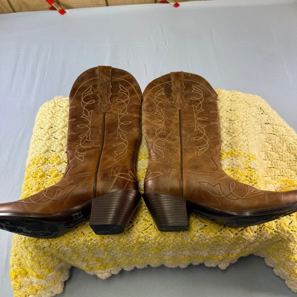 Ariat Womens Heritage D Toe Stretch Fit Dark Tan Leather Western Boots 10038313 - Picture 1 of 16